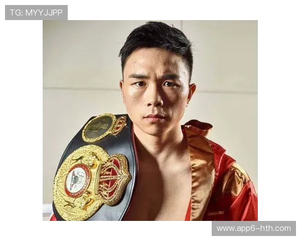 徐灿8月卫冕IBO金腰带,称“我没有走下坡路,我在上坡”