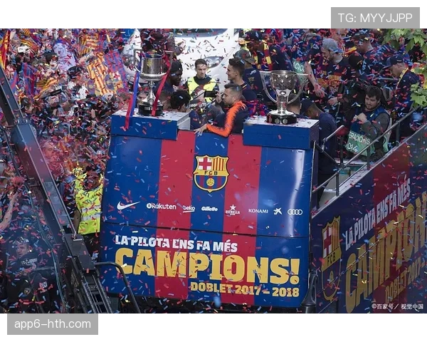 实时战报:国家德比上半场结束,巴萨凭借拉菲尼亚进球1-0领先皇马